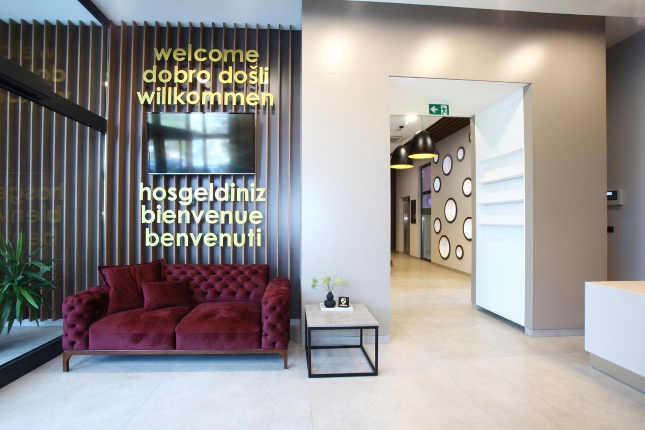Hotel Etna Gracanica  Εξωτερικό φωτογραφία