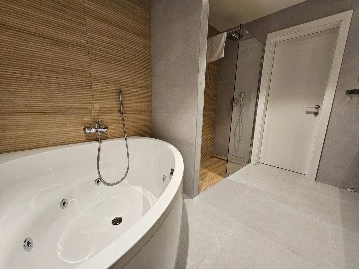 Hotel Etna Gracanica  Εξωτερικό φωτογραφία